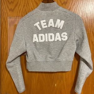 Adidas Women’s Varsity Cropped Sweatshirt-Grey